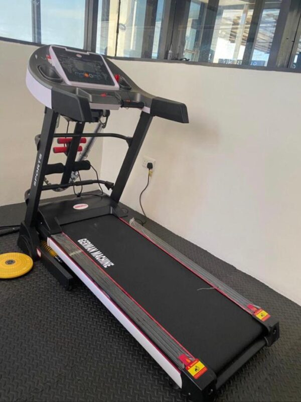4hp Treadmill German machine - home gym equipment
