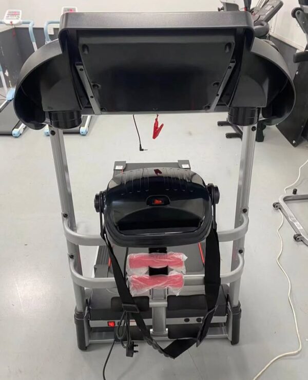 2.5 HP Auto Incline Treadmill (130kg) - Image 2