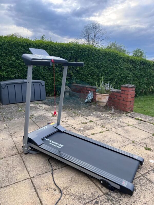 2hp Confidence Treadmill - Image 2