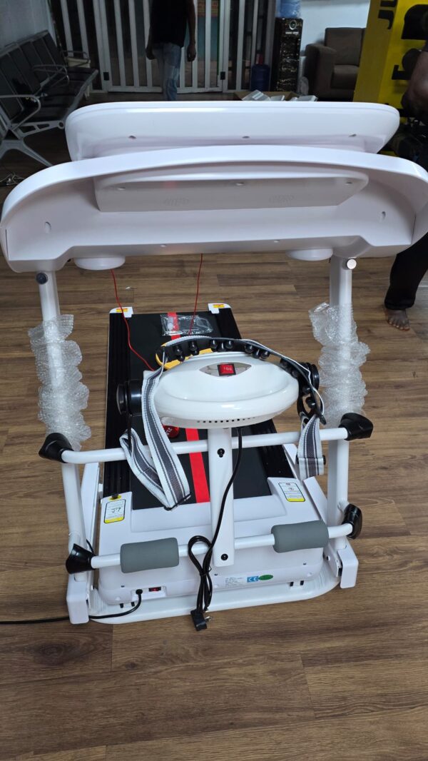 2hp standard Auto incline treadmill - Image 3